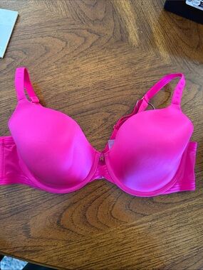 NWOT Neon pink savage fenty bra